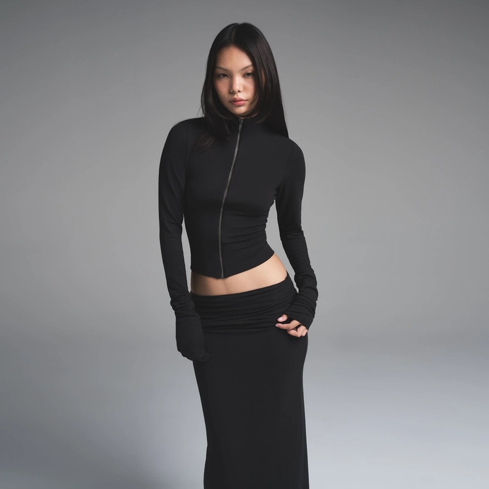 NEW SKIMS CLOUD FOLDOVER LONG SKIRT IN ONYX XS - Picture 4 of 8